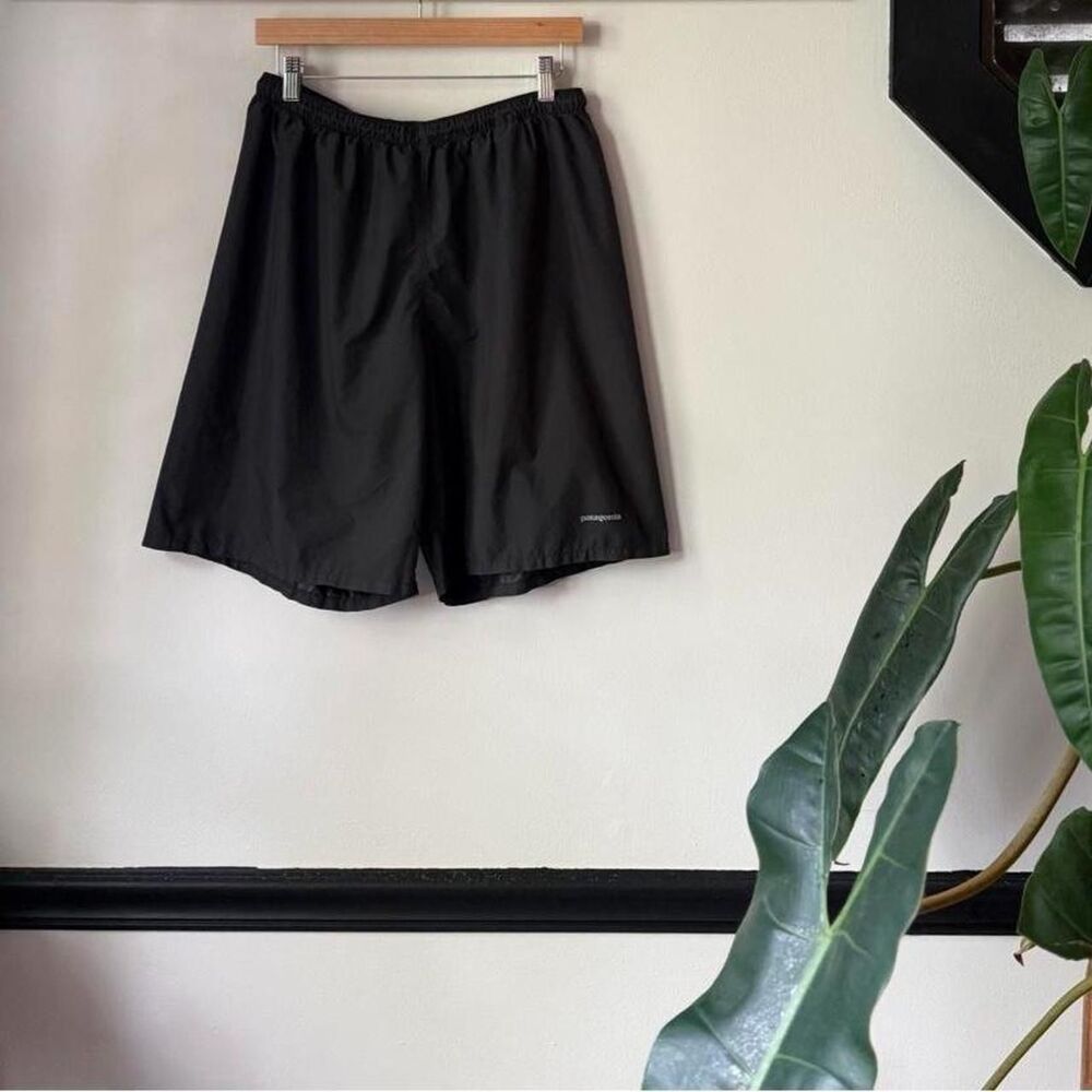 Patagonia black terrebonne men's shorts